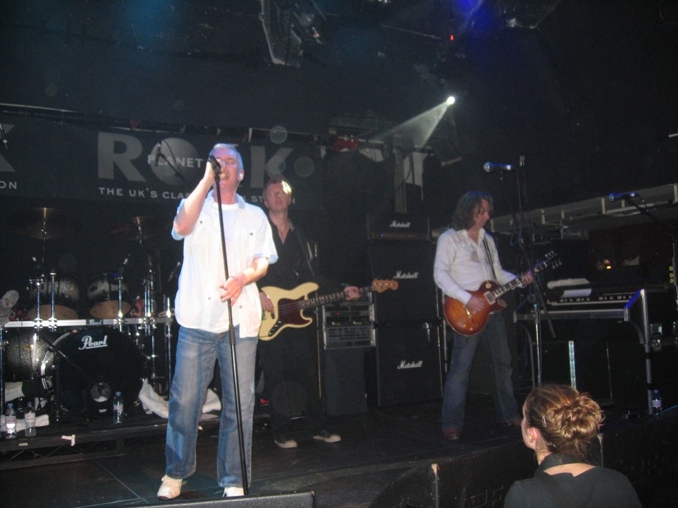 thunder planet rock xmas party 2006 105